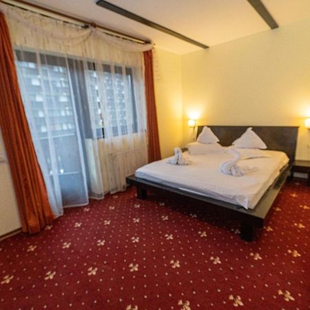 Готель Casa Frent Предял Номер фото